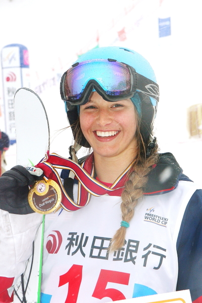 男女モーグル 最強女王を継ぐ10代復活 そして次戦は五輪ステージへ スキーのコラム J Sportsコラム ニュース