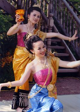 タイ舞踊06.jpg