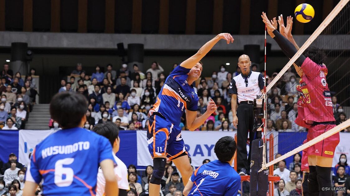 東レ静岡 vs. サントリー
