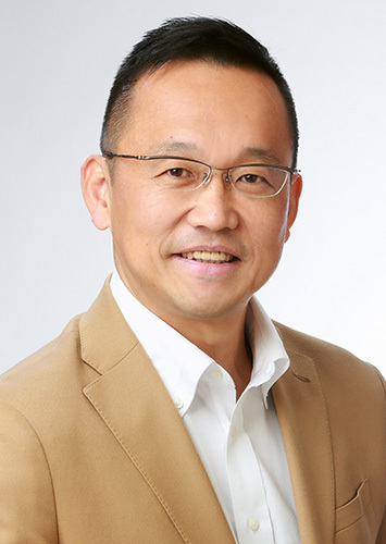 村上晃一