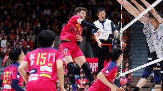 鎮西高校、4年ぶりの優勝。主将不在の中で控えセッターが流した安堵の