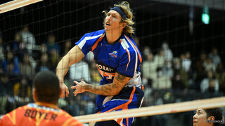 東レ静岡 vs. サントリー