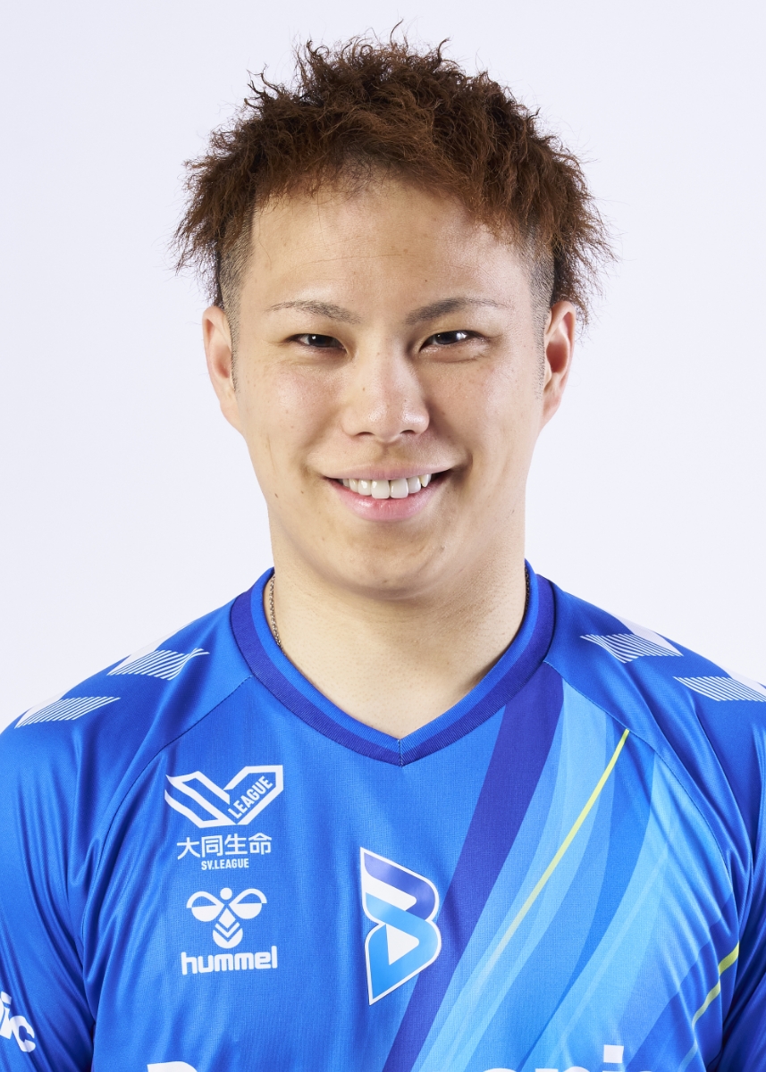山本 智大