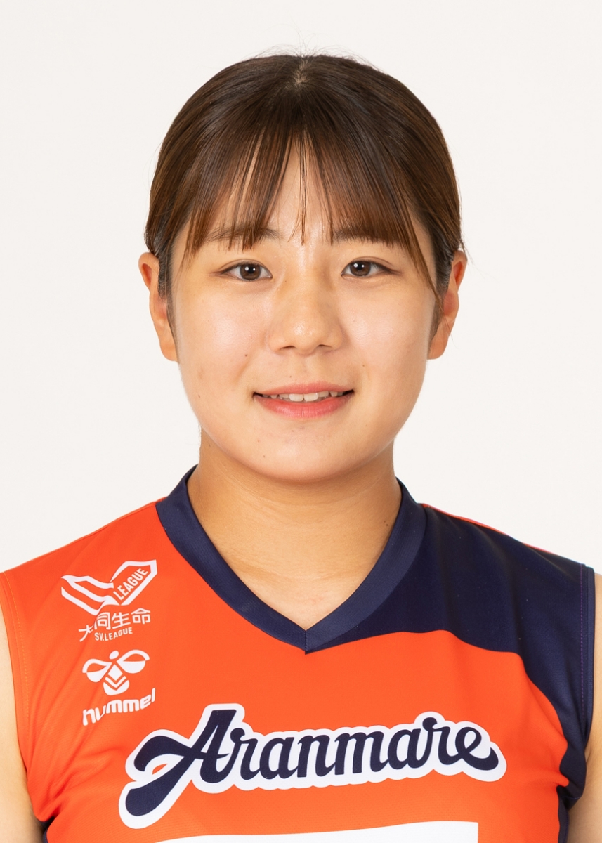 小川 真央