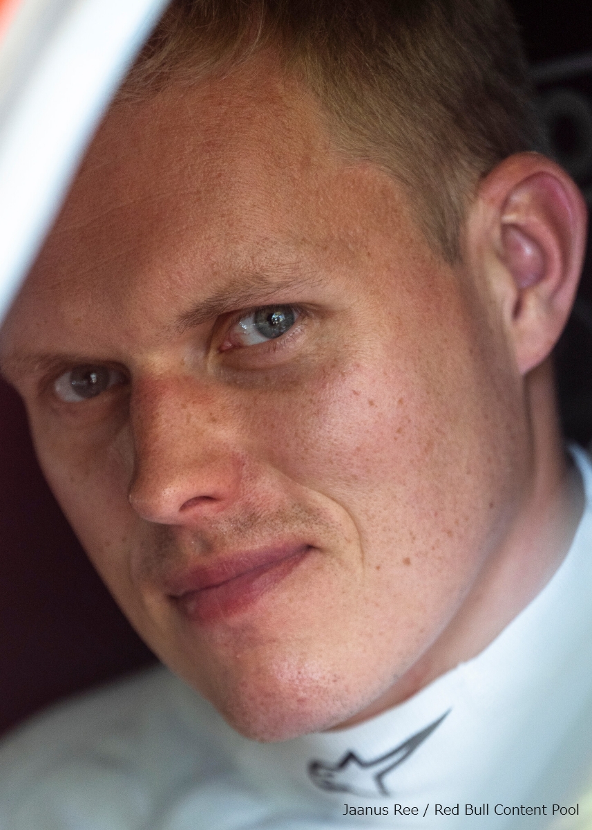 オイット・タナック